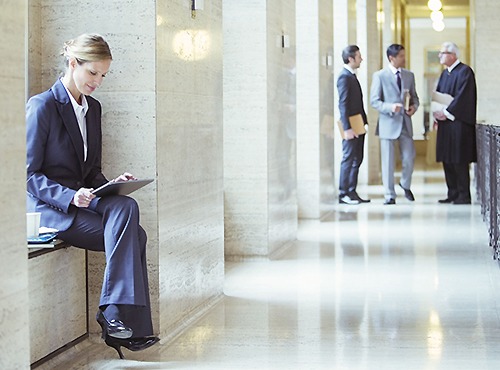 lawyers-and-advocates-in abu dhabi